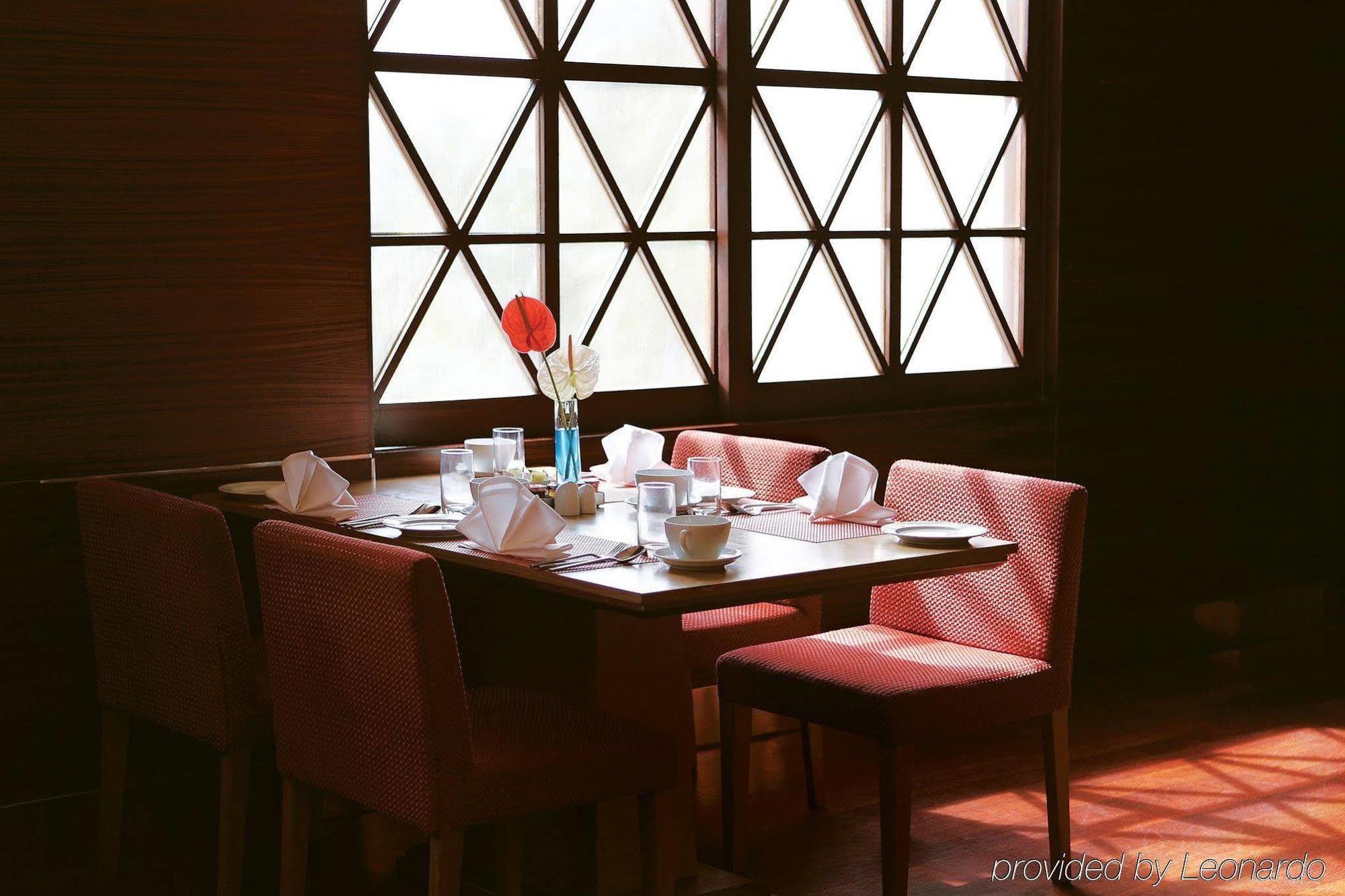 Hyatt Regency Trivandrum Thiruvananthapuram Ресторант снимка